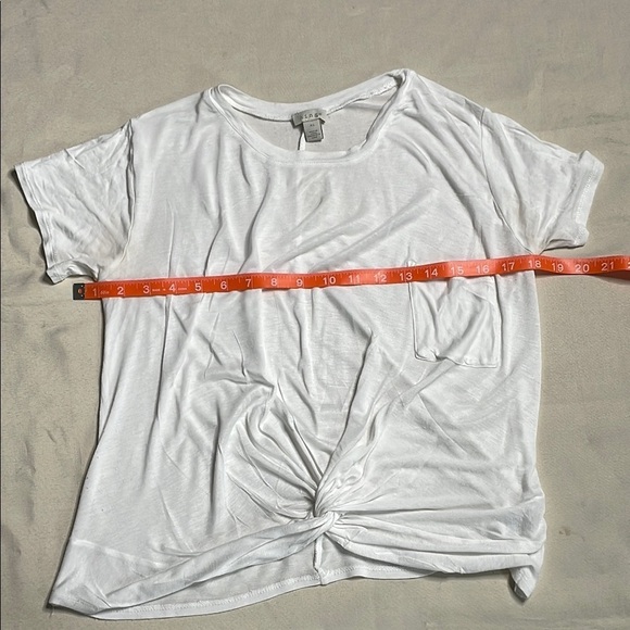 HINGE White Knot Front Women's Top - Picture 7 of 10